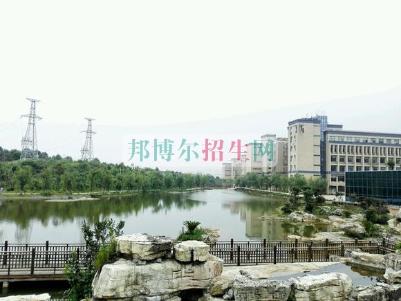 貴州商業(yè)高等?？茖W(xué)校網(wǎng)站網(wǎng)址