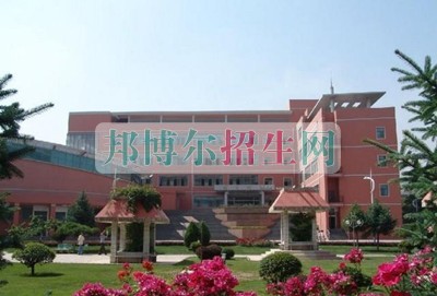 西藏職業(yè)技術學院招生辦聯系電話