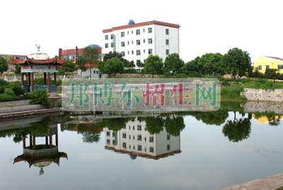 湖北開(kāi)放職業(yè)學(xué)院招生辦聯(lián)系電話(huà)