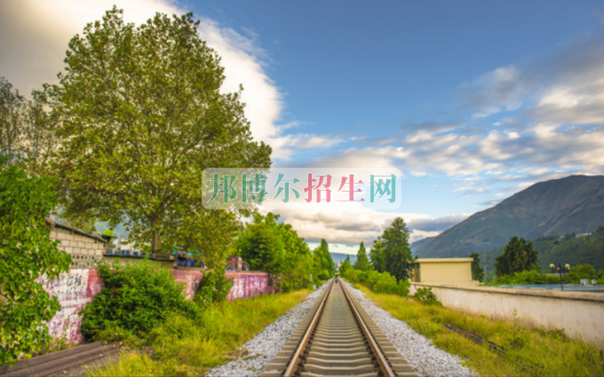 女生學鐵道工程技術專業(yè)