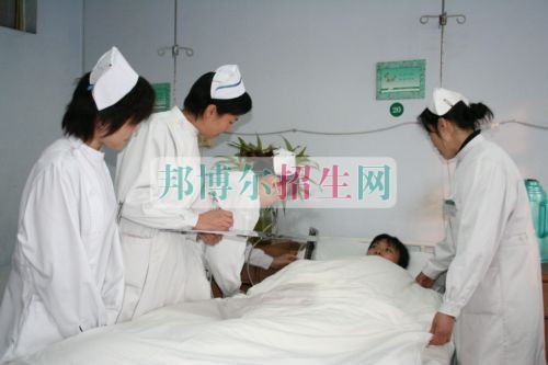 成都護理學(xué)校哪里好