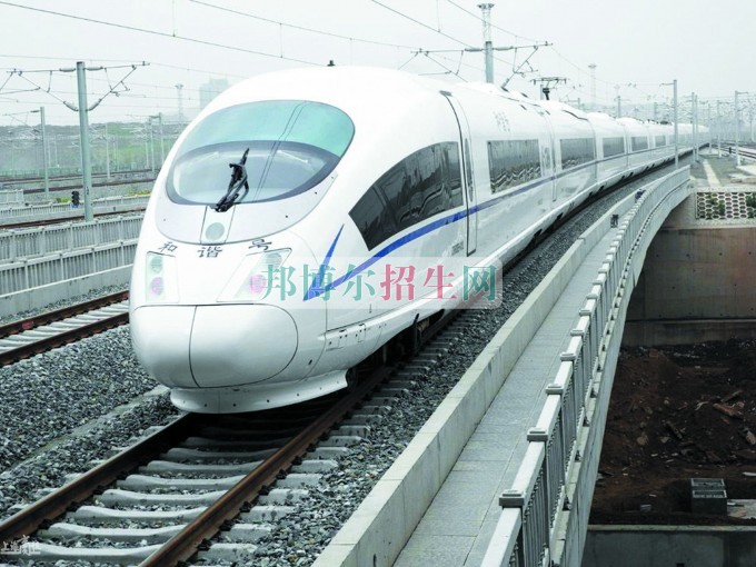 成都大專(zhuān)學(xué)校有鐵道車(chē)輛