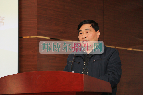 成都航空職業(yè)技術(shù)學(xué)院第三屆第一次教職工代表、工會(huì)會(huì)員代表大會(huì)勝利召開(kāi)