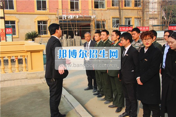 成都希望幼師學(xué)校加強安全檢查保障校園安全
