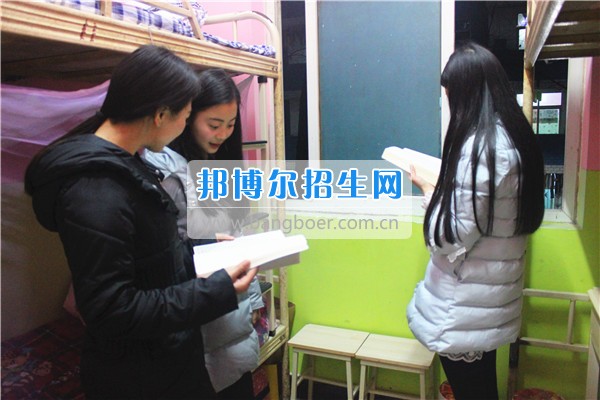 成都希望幼師學校是責任？更是一種愛！