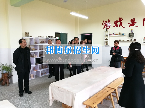 川南幼兒師范高等?？茖W(xué)校考察交流并巡查實(shí)習(xí)生情況