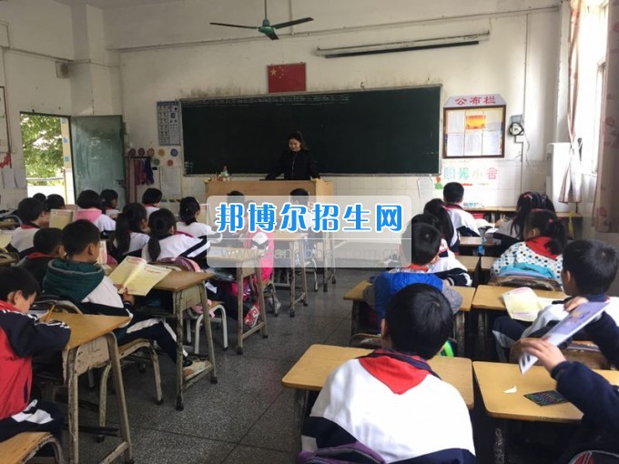 川北幼兒師范高等?？茖W校職場揚帆 逐夢起航