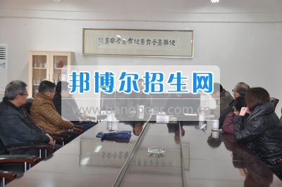 四川省什邡市職業(yè)中專學校迎接德陽市、什邡市教育局開學工作檢查