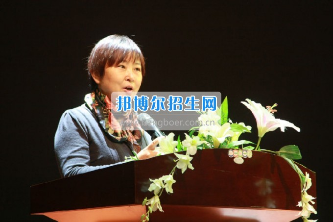 貴陽幼兒師范學(xué)校校本培訓(xùn)拉開新學(xué)期序幕，2017擼起袖子加油干！