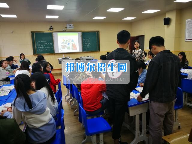 “一師兩課”教改公開課系列報(bào)道之十六:第九周教改公開課評議與綜述