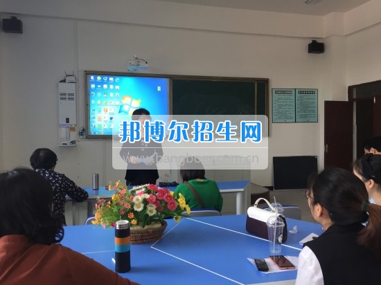 瀘州職業(yè)技術(shù)學院舉行2017年創(chuàng)新創(chuàng)業(yè)講師大賽