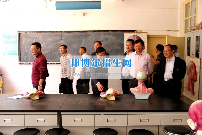 楚雄州2017年高校安全穩(wěn)定工作聯(lián)席會在楚雄醫(yī)藥高等?？茖W校召開