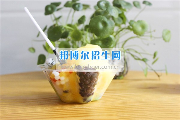 成都希望航空職業(yè)學(xué)校美味冷飲大曝光！據(jù)說，正數(shù)第三的是同學(xué)們最喜愛的冷飲！