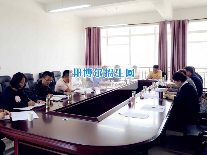 市人大督查組到六盤水職業(yè)技術(shù)學院