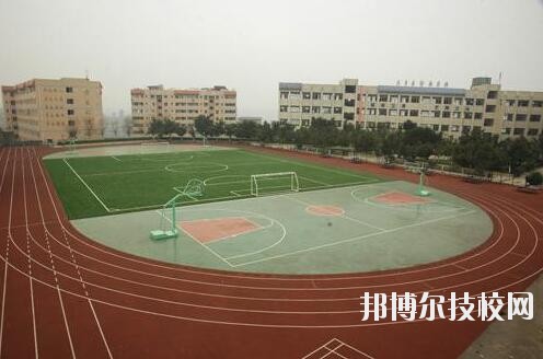 重慶第一財(cái)貿(mào)學(xué)校怎么樣、好不好