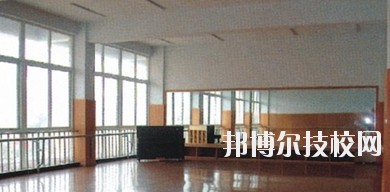 四川現(xiàn)代藝術(shù)學(xué)校2020年報名條件、招生要求、招生對象