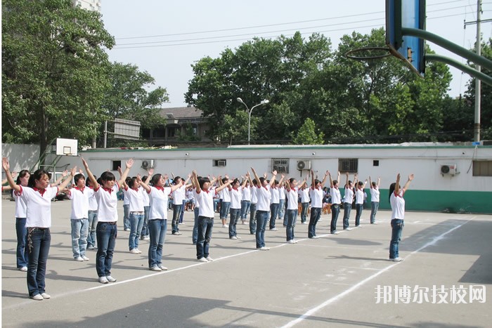 西安利君醫(yī)藥技工學(xué)校2020年報名條件、招生要求、招生對象 