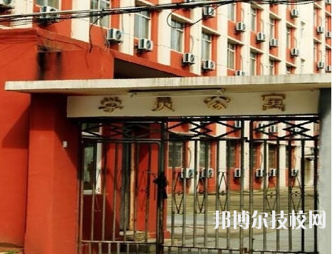 江西贛江技工學(xué)校2020年報(bào)名條件、招生要求、招生對(duì)象 