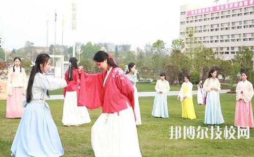 畢節(jié)衛(wèi)生學校2020年學費、收費多少