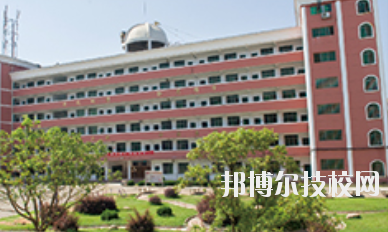 江西新能源技工學(xué)校2020年報(bào)名條件、招生要求、招生對(duì)象