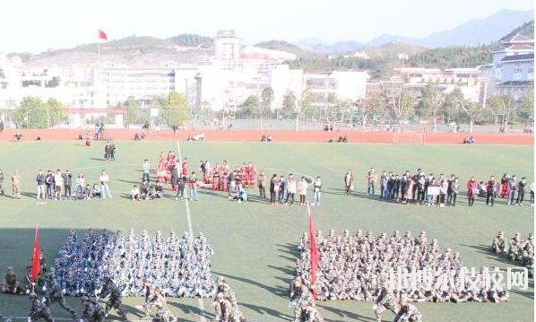 平塘中等職業(yè)學校2020年報名條件、招生要求、招生對象