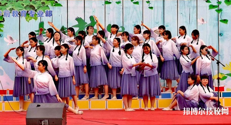邢臺(tái)現(xiàn)代職業(yè)學(xué)校2020年報(bào)名條件、招生要求、招生對(duì)象