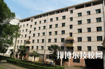 江西輕工業(yè)高級技工學(xué)校怎么樣、好不好