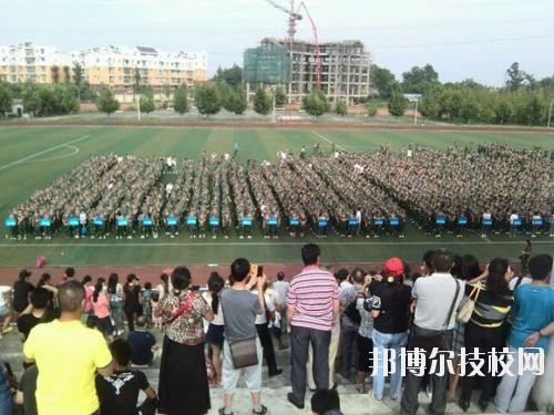 成都華夏衛(wèi)校2020年報(bào)名條件、招生要求、招生對(duì)象