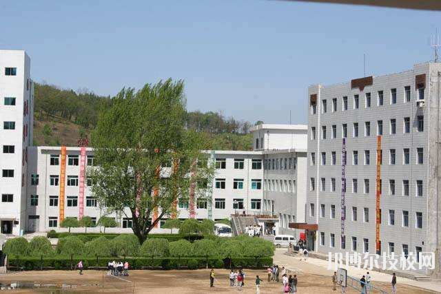 重慶渝東衛(wèi)生學(xué)校學(xué)校怎么樣、好不好