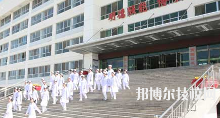 甘肅省酒泉衛(wèi)生學(xué)校2020年學(xué)費(fèi)、收費(fèi)多少
