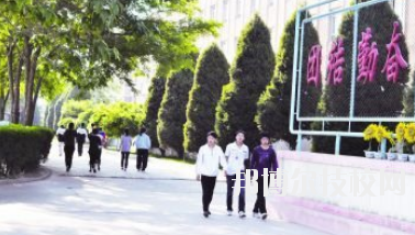 甘肅省商業(yè)學校2020年報名條件、招生要求、招生對象