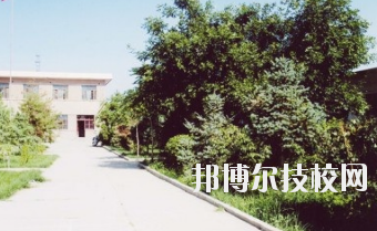 武威衛(wèi)生學(xué)校2020年報名條件、招生要求、招生對象