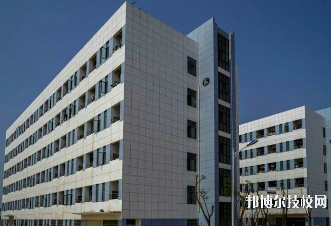 鄱陽衛(wèi)生學校2020年報名條件、招生要求、招生對象 