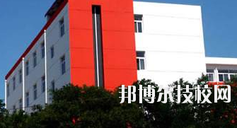 長慶石油學(xué)校2020年報名條件、招生要求、招生對象