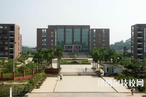 武漢南華光電職業(yè)技術(shù)學(xué)校學(xué)校怎么樣、好不好