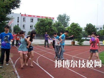 成都金海洋創(chuàng)意產業(yè)職業(yè)技術學校2020年招生辦聯(lián)系電話