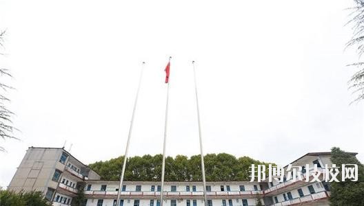 貴陽鐵路工程學(xué)校2020年報(bào)名條件、招生要求、招生對象