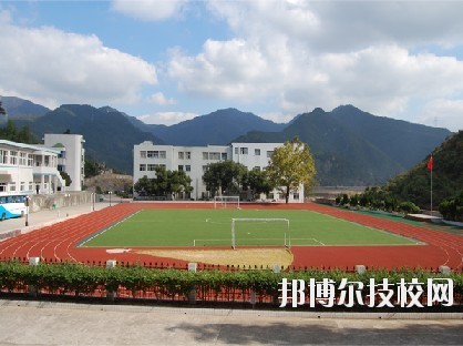寧波四明職業(yè)高級中學2020年報名條件、招生要求、招生對象