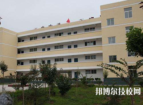 鳳縣職業(yè)教育中心2020年報(bào)名條件、招生要求、招生對(duì)象