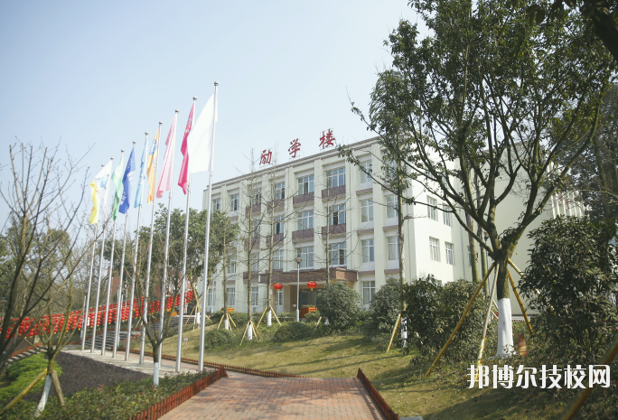 重慶立信職業(yè)教育中心2020年報(bào)名條件、招生要求、招生對象