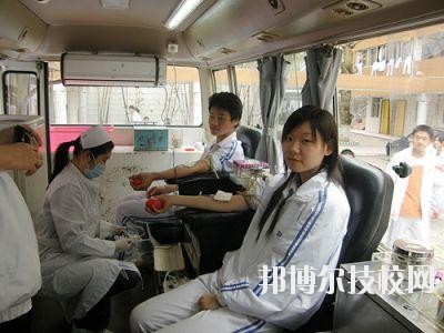 瀘州醫(yī)學院衛(wèi)生學校2020年有哪些專業(yè)
