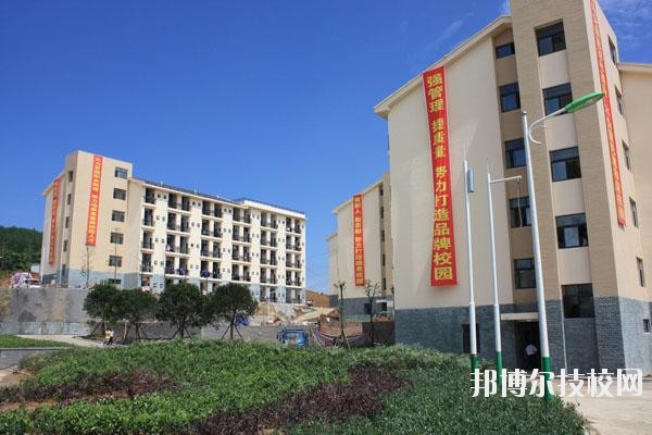 北川羌族自治縣七一職業(yè)中學(xué)2020年報(bào)名條件、招生要求、招生對(duì)象