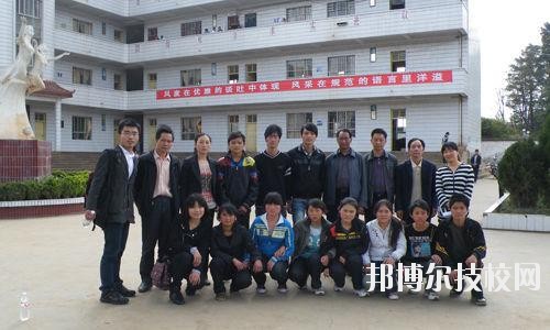 威寧職業(yè)技術(shù)高級中學2020年招生辦聯(lián)系電話