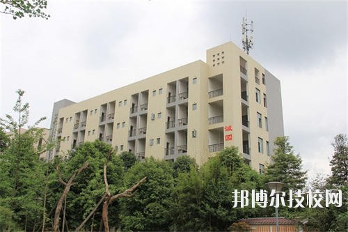 天府成人中等專業(yè)學校2020年報名條件、招生要求、招生對象