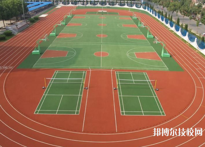 重慶商務(wù)學(xué)校怎么樣、好不好