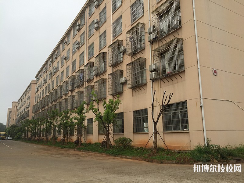 吉安信息工程學(xué)校怎么樣、好不好