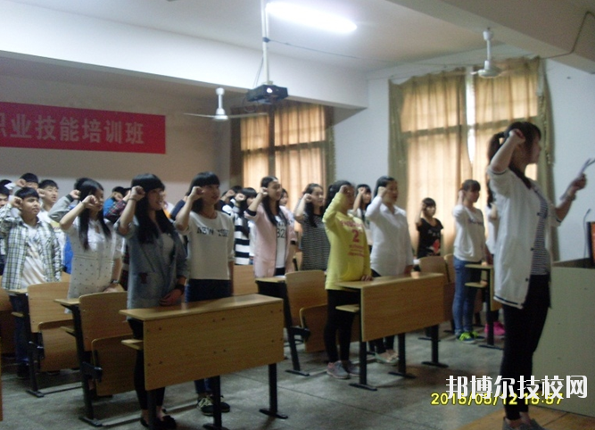 安源區(qū)職業(yè)中等專業(yè)學校2020年報名條件、招生要求、招生對象