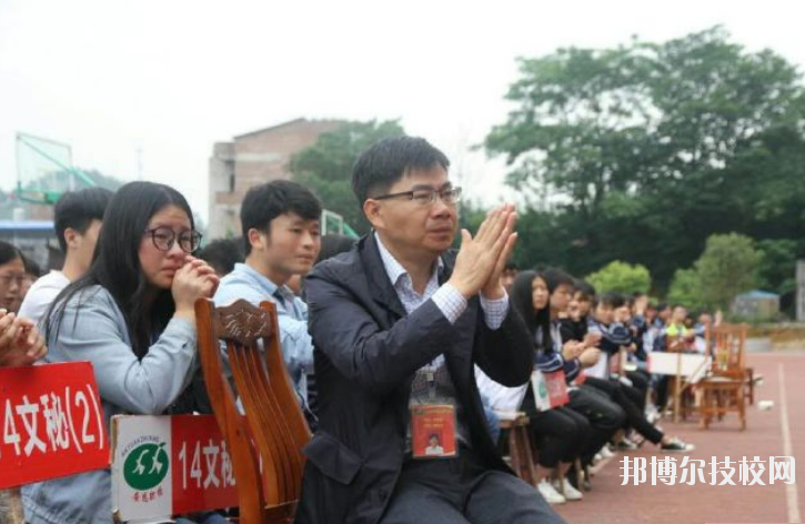 安源區(qū)職業(yè)中等專業(yè)學(xué)校怎么樣、好不好