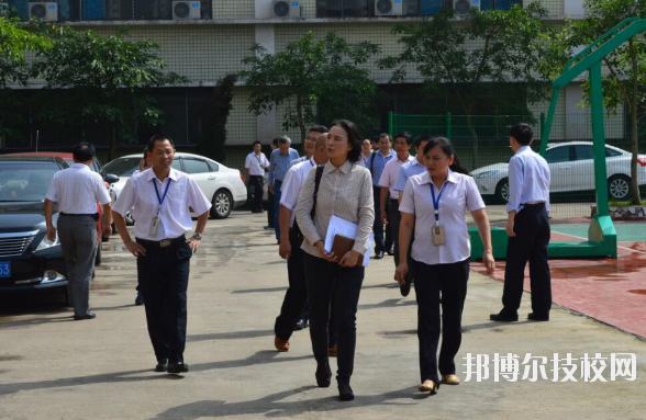 重慶渝北區(qū)竟成中學(xué)校2020年報(bào)名條件、招生要求、招生對(duì)象