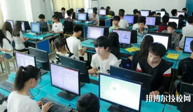 信豐中等專業(yè)學(xué)校怎么樣、好不好